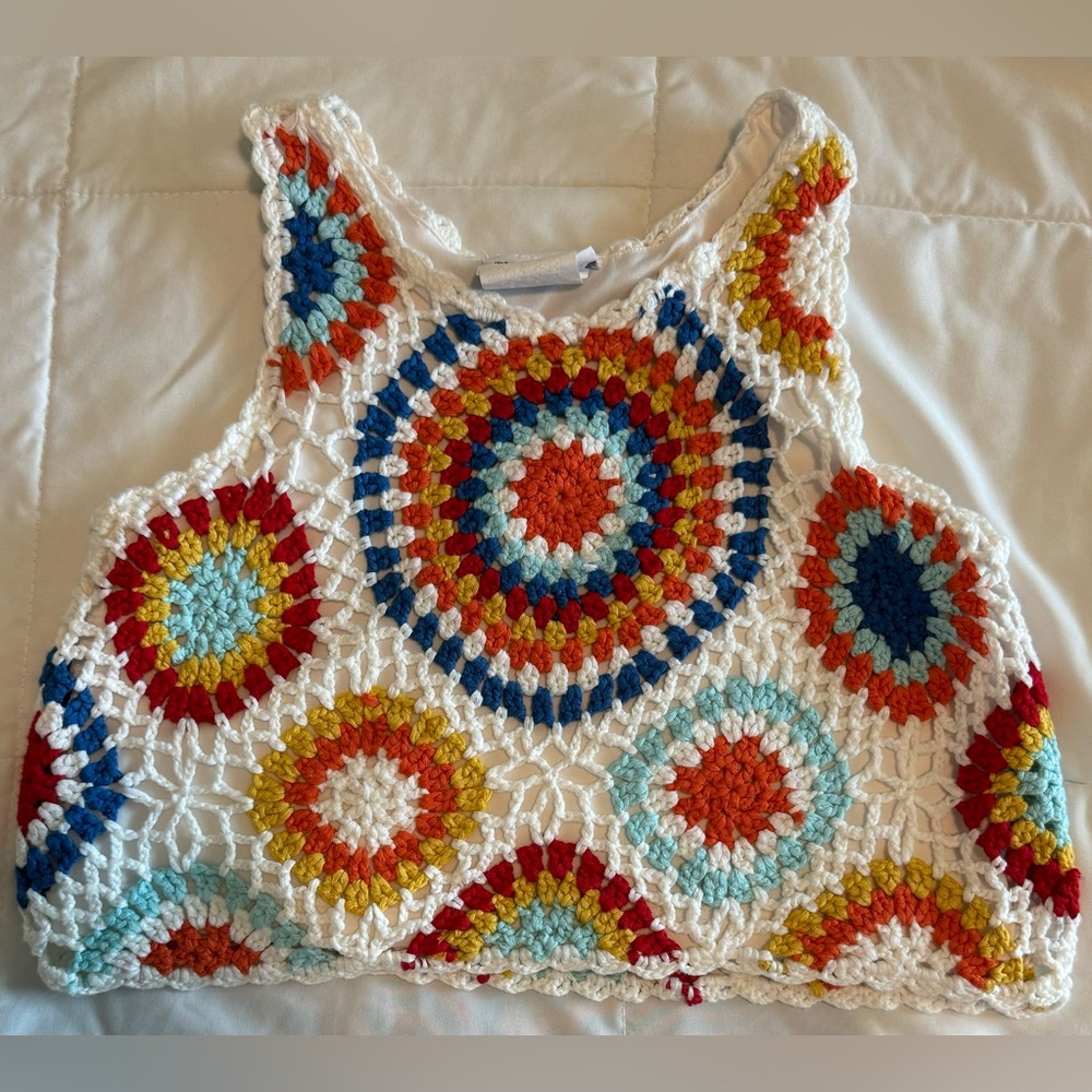 Tween Diva, Colorful Crochet Crop Top. Girls size 14.